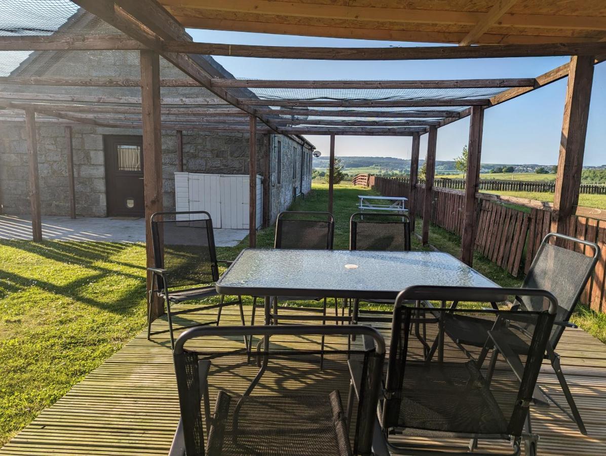 Cottage With Panoramic Views Kirk of Shotts Екстериор снимка